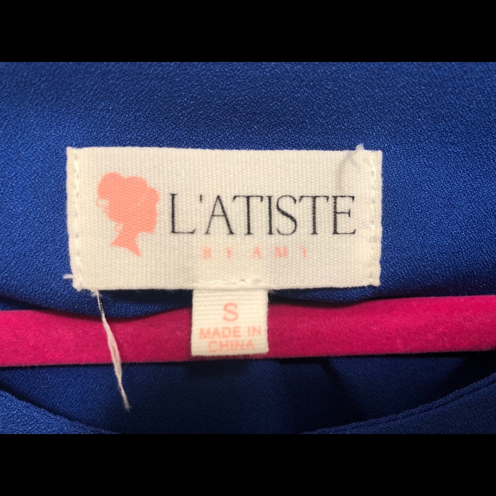 Sleeveless bright blue flare dress